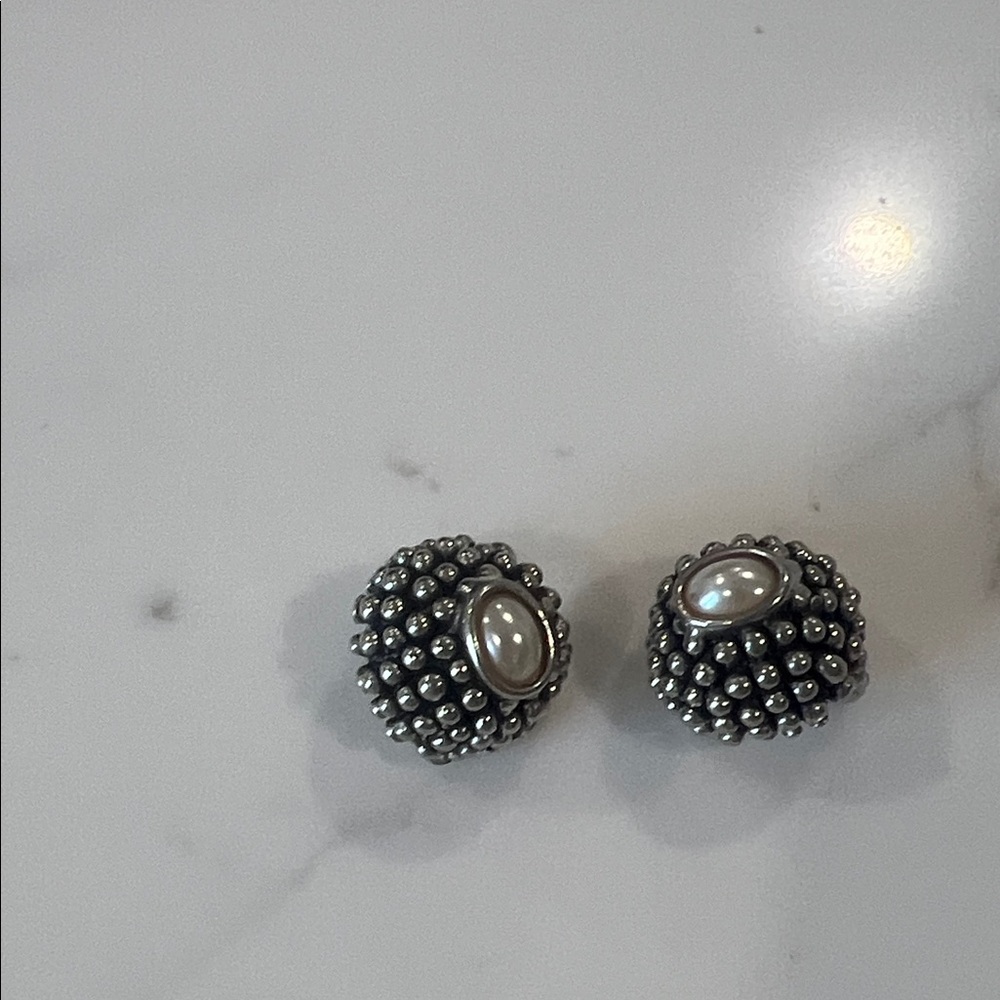 Elegant Silver and Pearl Earrings